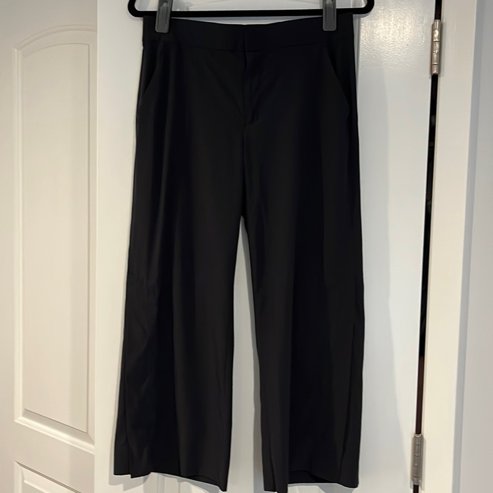 Athleta Capri Pants